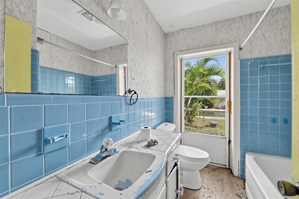 For Sale: $339,000 (3 beds, 2 baths, 1455 Square Feet)