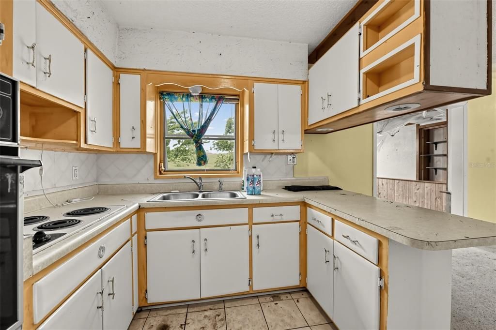 For Sale: $339,000 (3 beds, 2 baths, 1455 Square Feet)