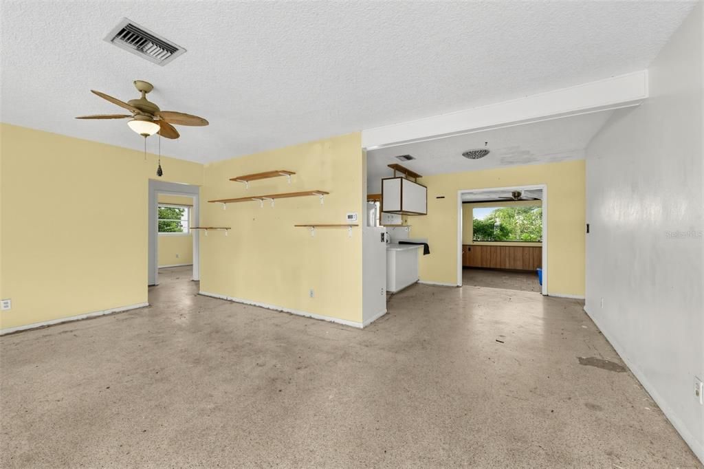 For Sale: $339,000 (3 beds, 2 baths, 1455 Square Feet)