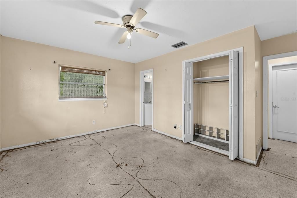 For Sale: $339,000 (3 beds, 2 baths, 1455 Square Feet)