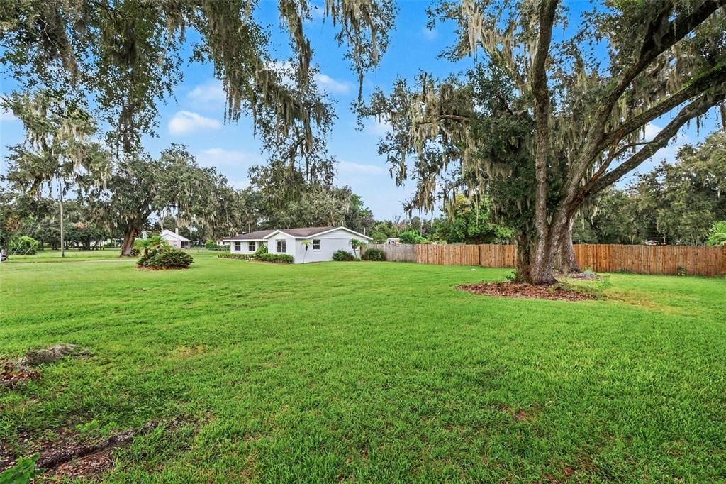For Sale: $439,900 (3 beds, 2 baths, 1660 Square Feet)