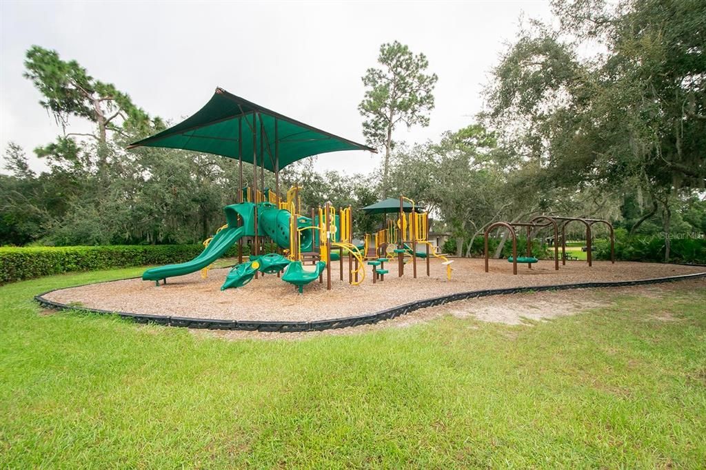 For Sale: $299,500 (3 beds, 2 baths, 1648 Square Feet)