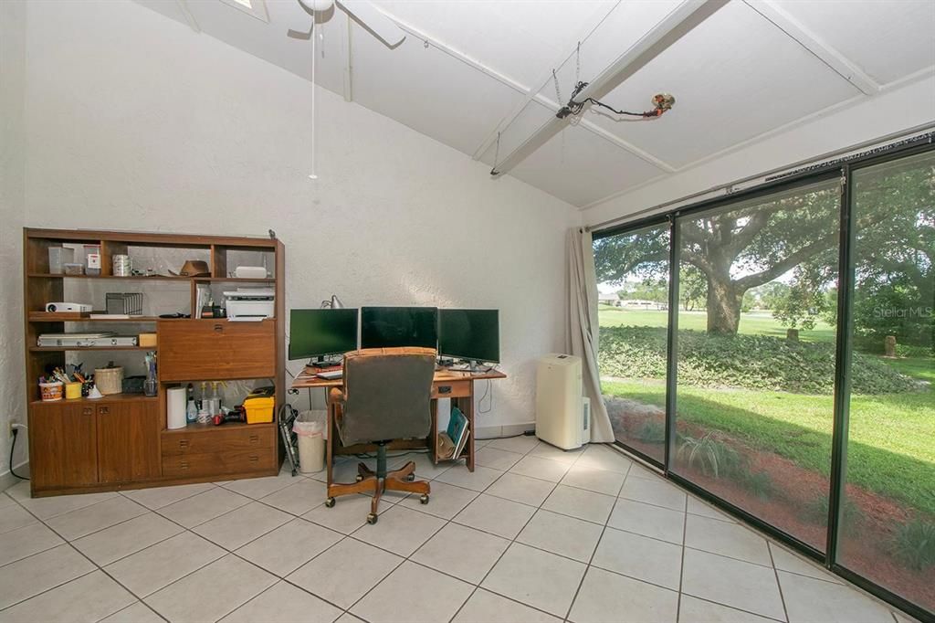 For Sale: $299,500 (3 beds, 2 baths, 1648 Square Feet)