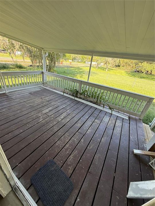 For Sale: $164,900 (2 beds, 1 baths, 780 Square Feet)