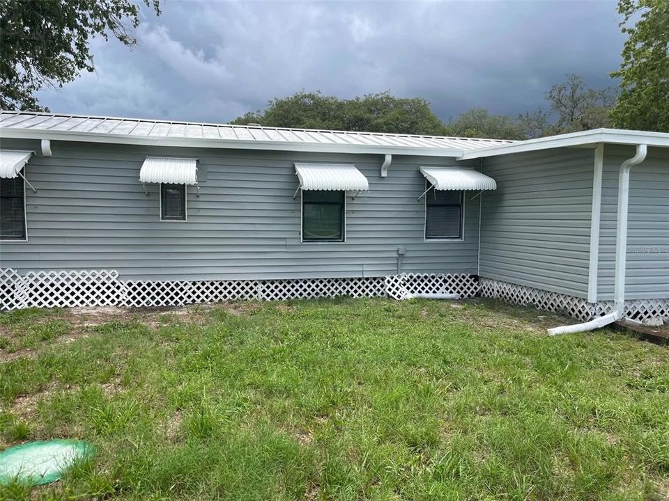 For Sale: $164,900 (2 beds, 1 baths, 780 Square Feet)