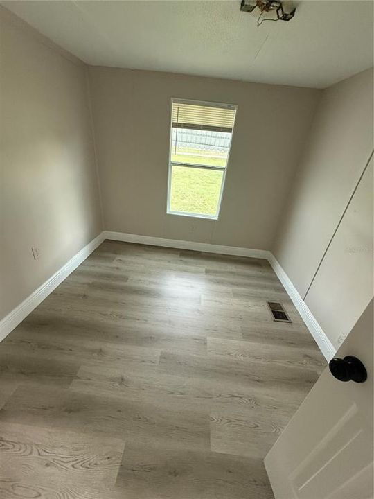 For Sale: $164,900 (2 beds, 1 baths, 780 Square Feet)