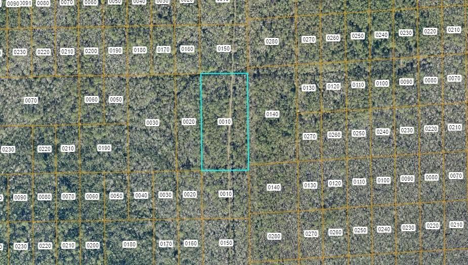 En Venta: $26,000 (5.00 acres)
