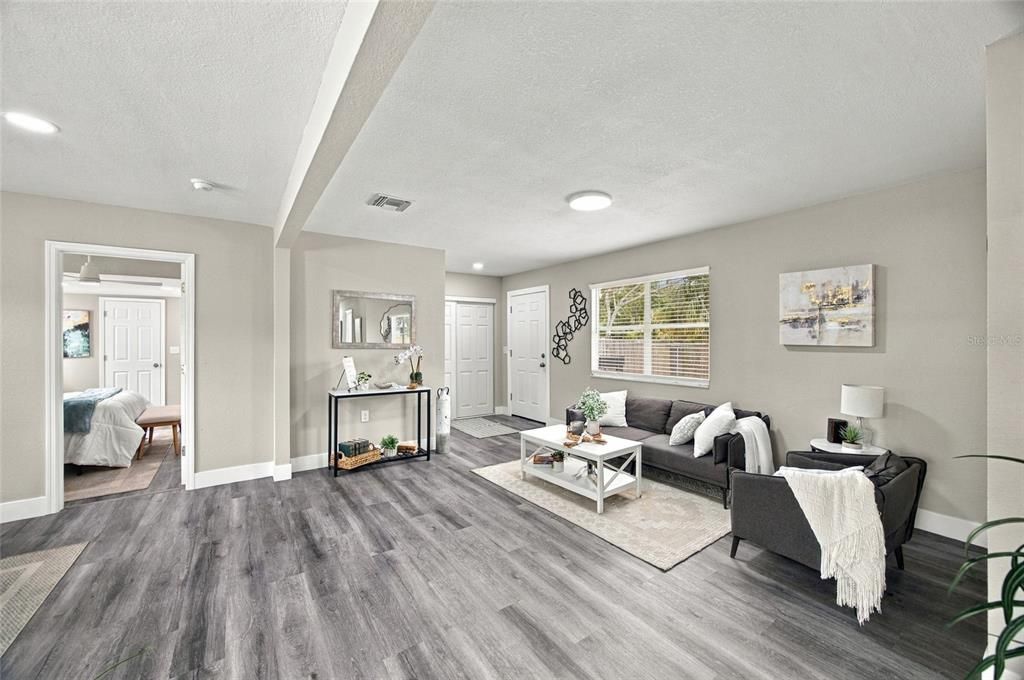 For Sale: $369,000 (3 beds, 2 baths, 1200 Square Feet)