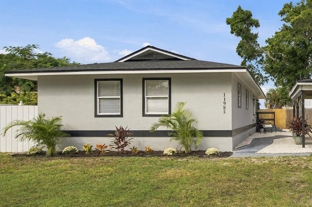 For Sale: $369,000 (3 beds, 2 baths, 1200 Square Feet)