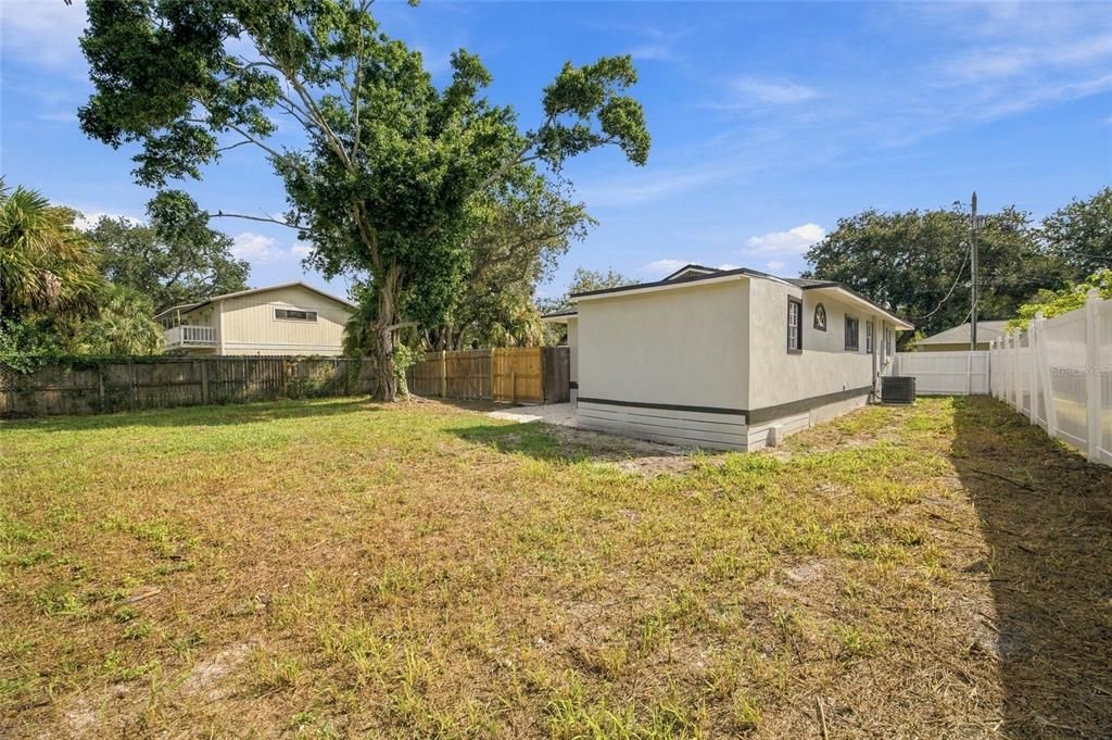 For Sale: $369,000 (3 beds, 2 baths, 1200 Square Feet)