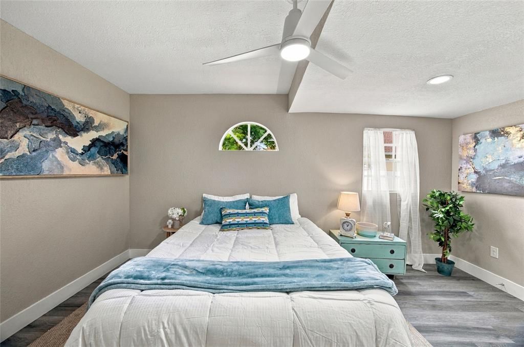 For Sale: $369,000 (3 beds, 2 baths, 1200 Square Feet)