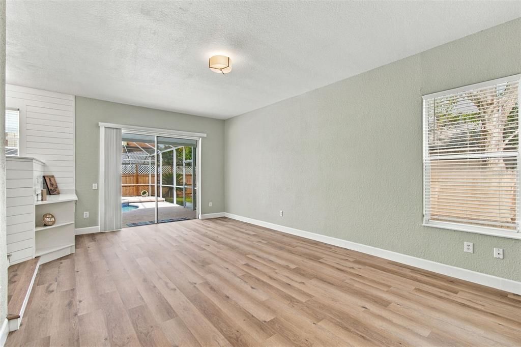 For Sale: $629,900 (4 beds, 3 baths, 2467 Square Feet)