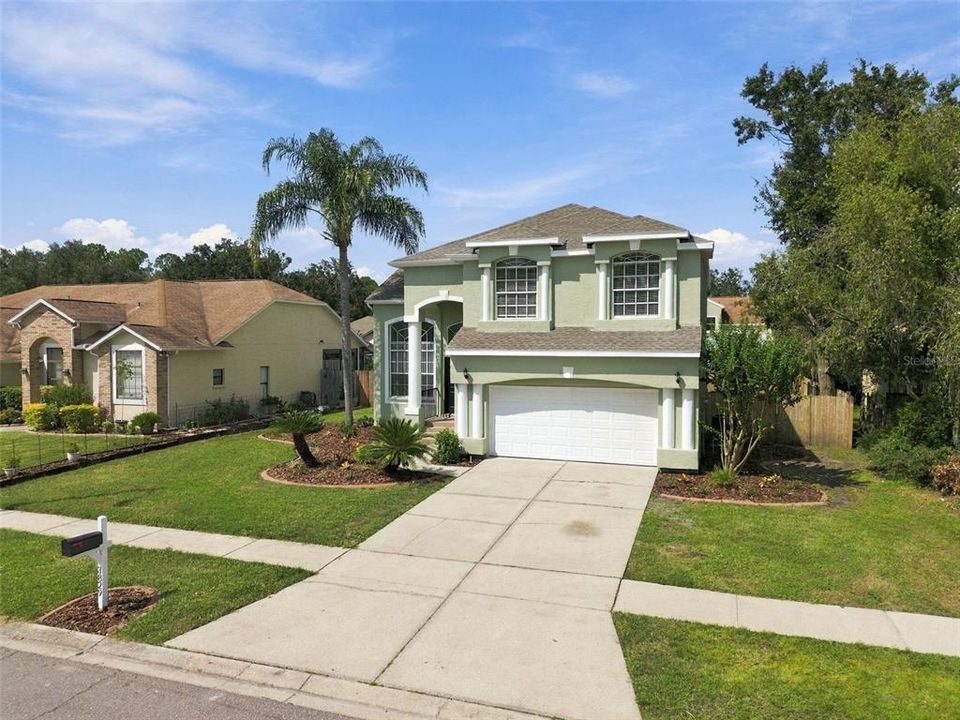 For Sale: $629,900 (4 beds, 3 baths, 2467 Square Feet)