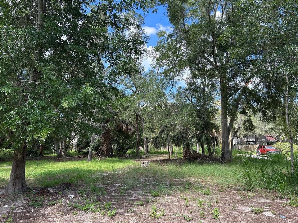 На продажу: $189,000 (0.31 acres)