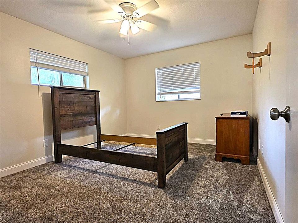For Sale: $375,000 (3 beds, 2 baths, 1748 Square Feet)