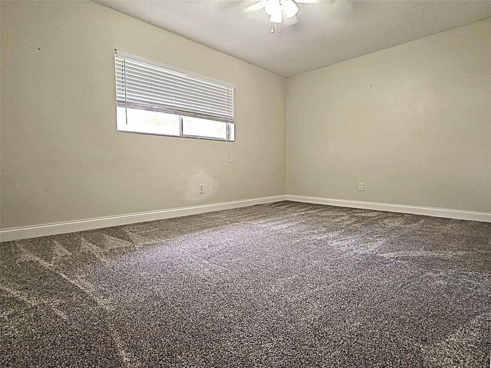 For Sale: $375,000 (3 beds, 2 baths, 1748 Square Feet)