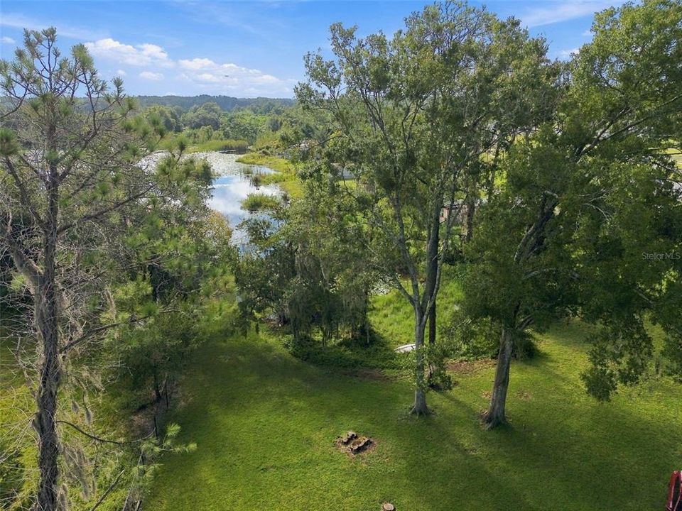 На продажу: $1,175,000 (2.83 acres)