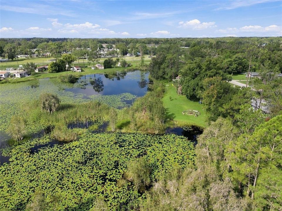 На продажу: $1,175,000 (2.83 acres)