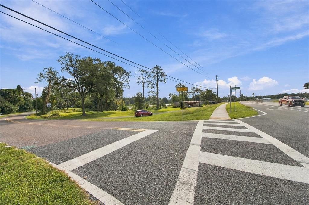 На продажу: $1,175,000 (2.83 acres)