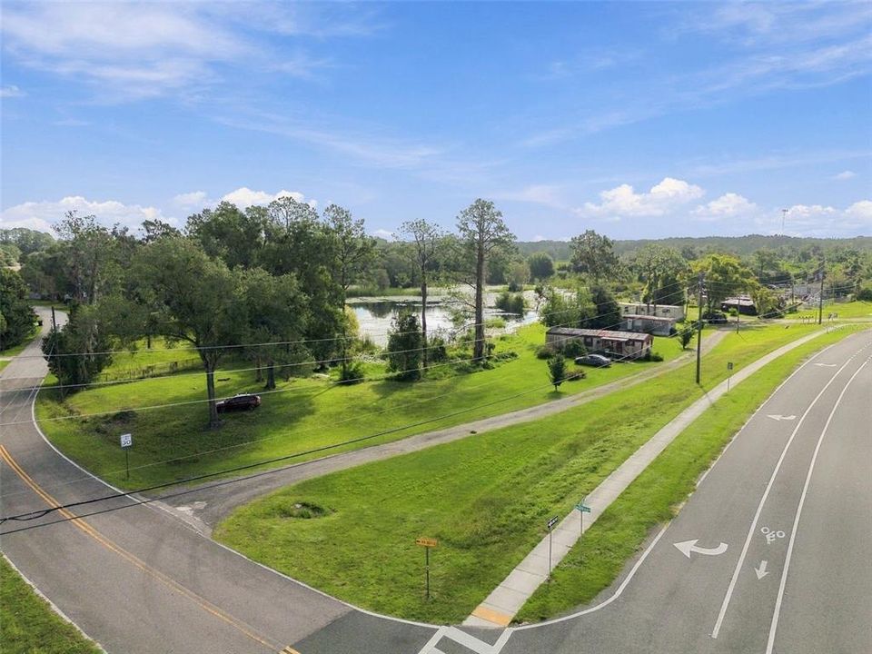 На продажу: $1,175,000 (2.83 acres)