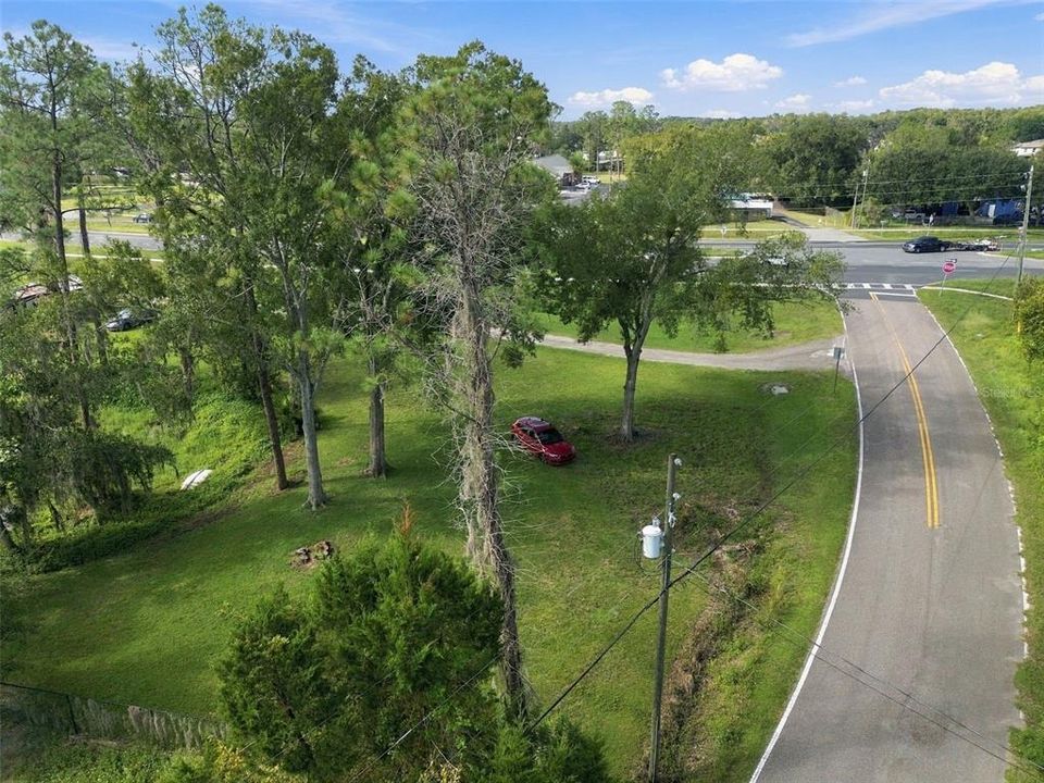 На продажу: $1,175,000 (2.83 acres)