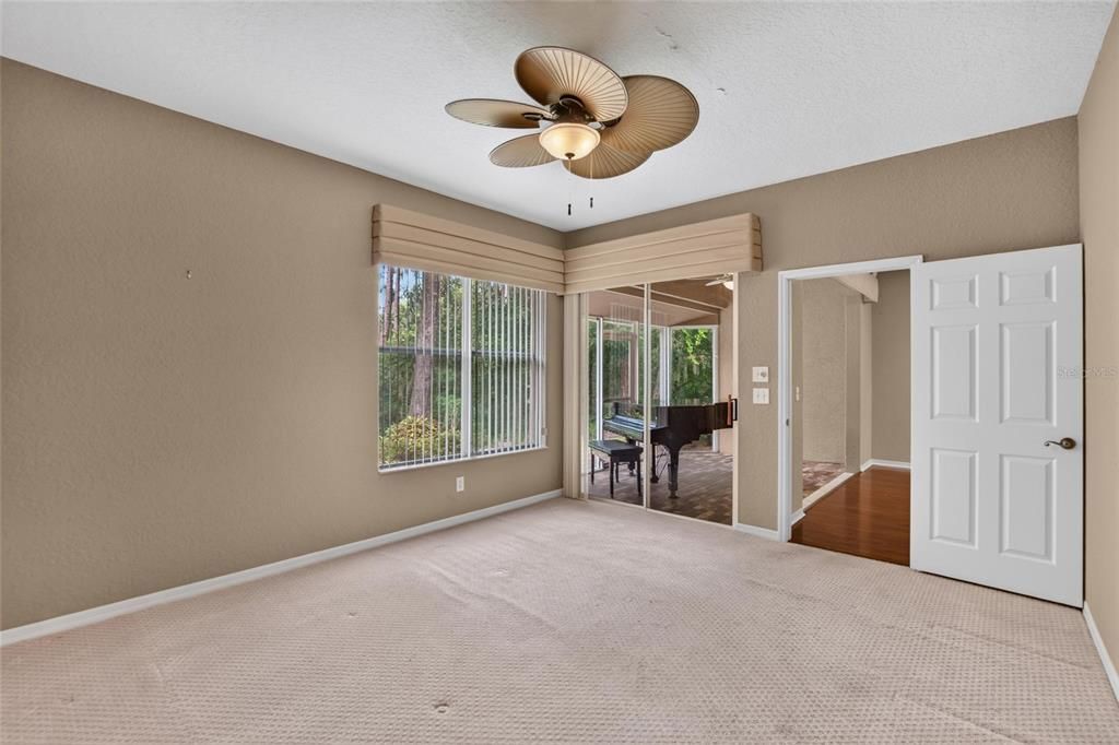 For Sale: $229,900 (2 beds, 2 baths, 1435 Square Feet)