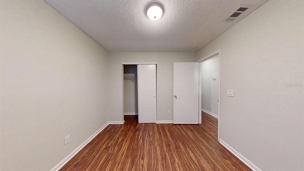 На продажу: $259,000 (3 спален, 2 ванн, 1052 Квадратных фут)