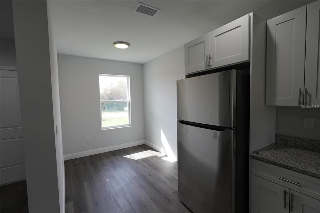 В аренду: $1,750 (3 спален, 2 ванн, 1265 Квадратных фут)