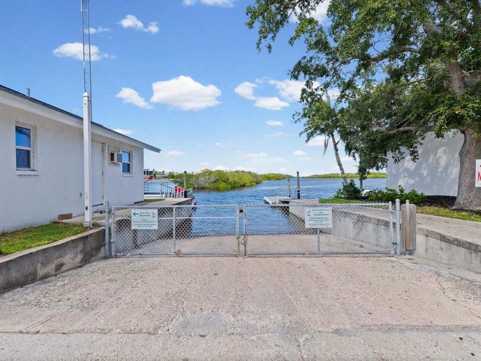 For Sale: $624,900 (4 beds, 3 baths, 2132 Square Feet)