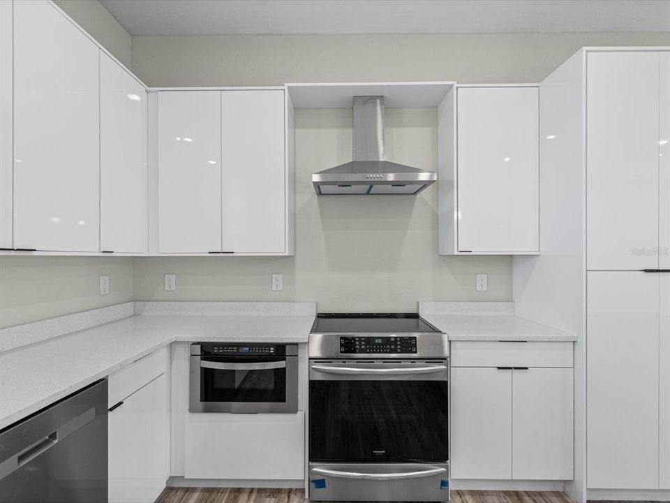 For Sale: $624,900 (4 beds, 3 baths, 2132 Square Feet)