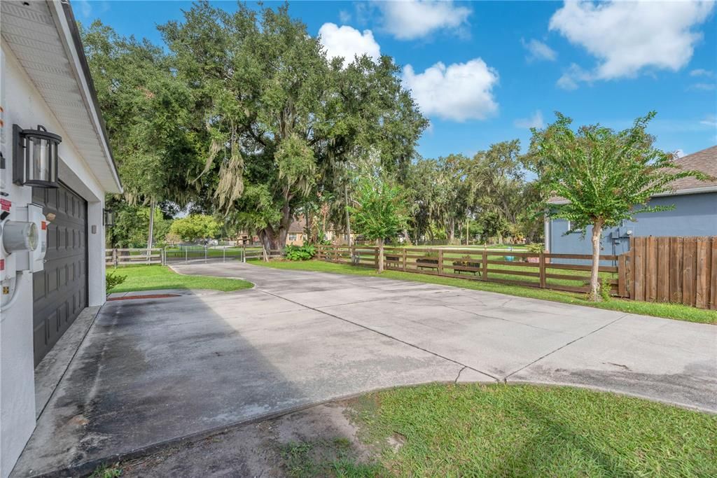 For Sale: $565,000 (4 beds, 2 baths, 2367 Square Feet)