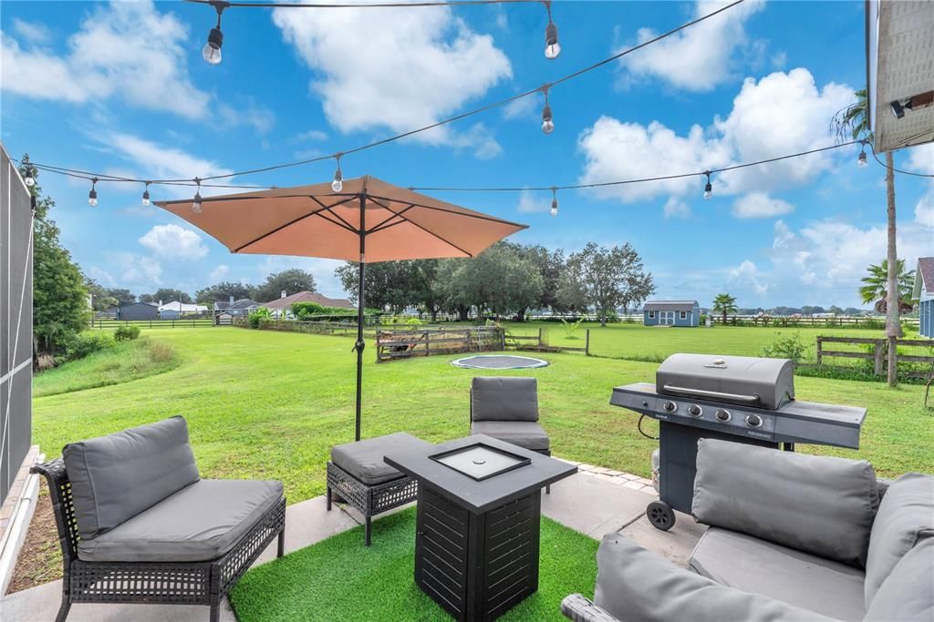 For Sale: $565,000 (4 beds, 2 baths, 2367 Square Feet)