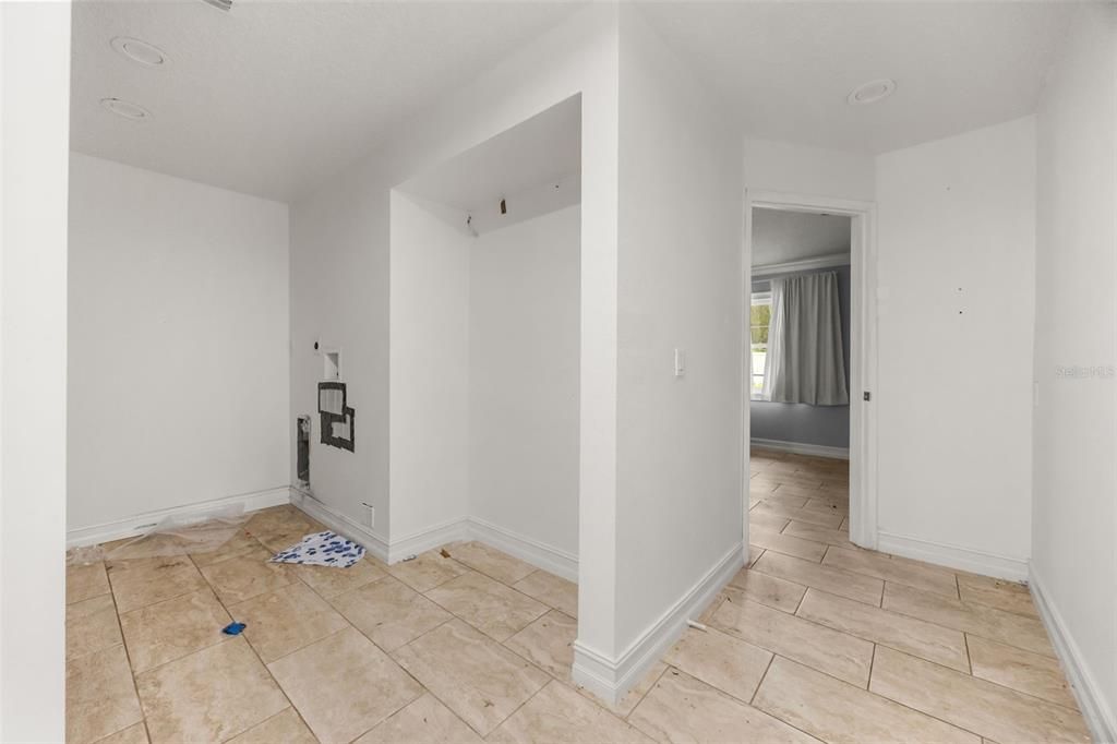 For Sale: $549,900 (4 beds, 3 baths, 2909 Square Feet)