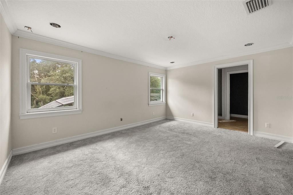 For Sale: $549,900 (4 beds, 3 baths, 2909 Square Feet)