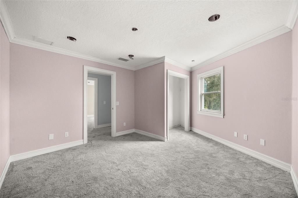 For Sale: $549,900 (4 beds, 3 baths, 2909 Square Feet)
