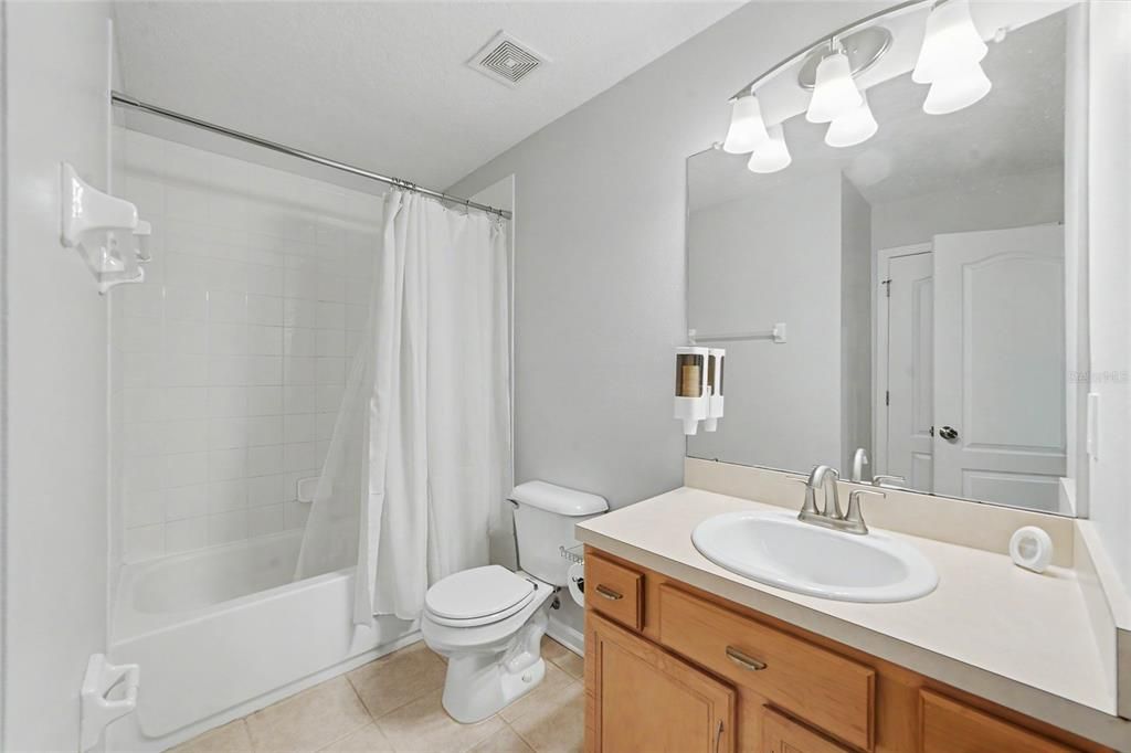 For Sale: $314,900 (3 beds, 2 baths, 2100 Square Feet)