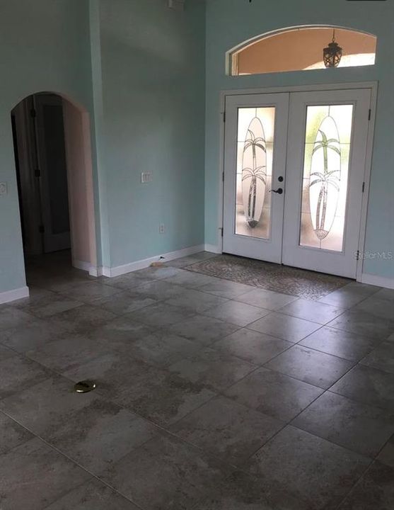 На продажу: $549,999 (3 спален, 2 ванн, 1705 Квадратных фут)