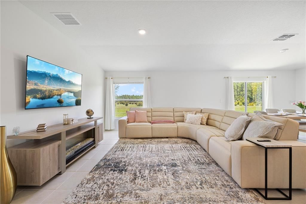 For Sale: $425,000 (4 beds, 2 baths, 1824 Square Feet)