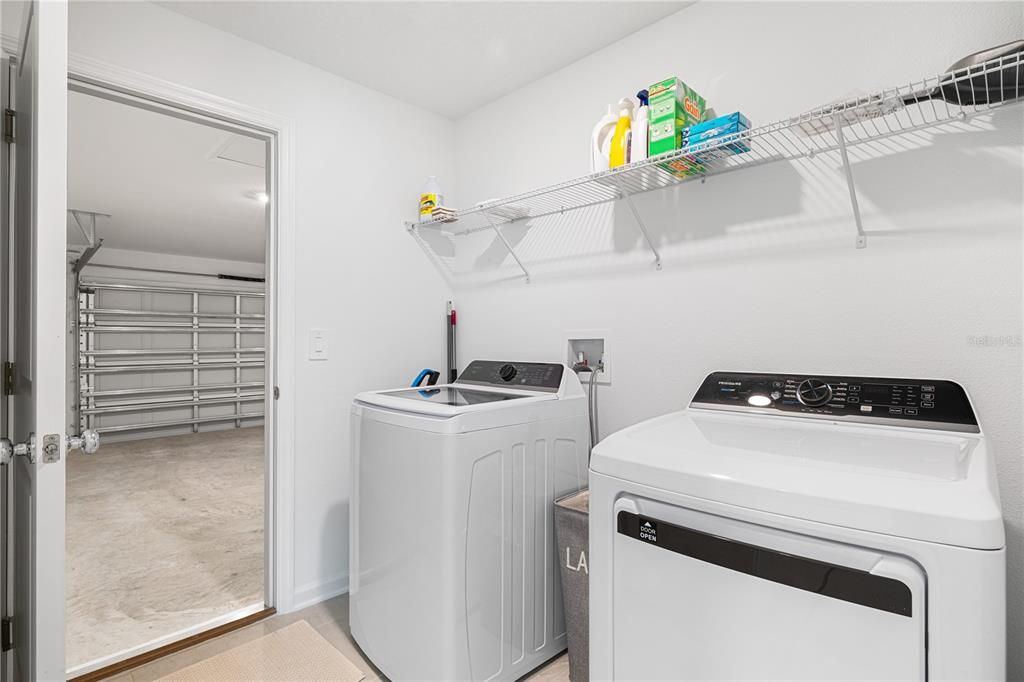 For Sale: $425,000 (4 beds, 2 baths, 1824 Square Feet)