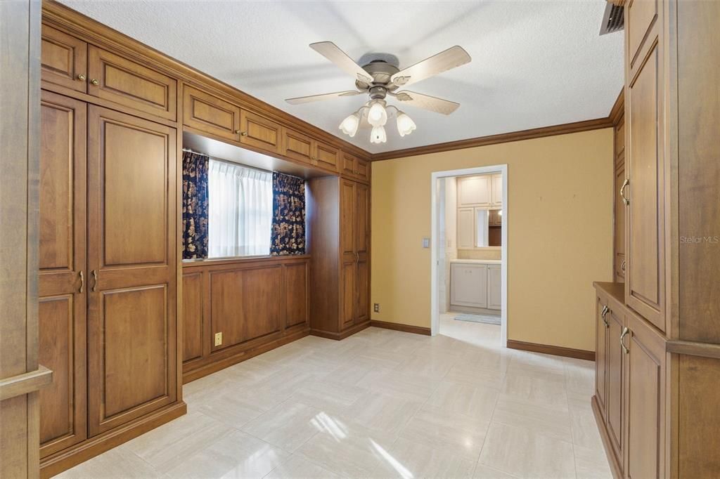 For Sale: $225,000 (3 beds, 2 baths, 1540 Square Feet)