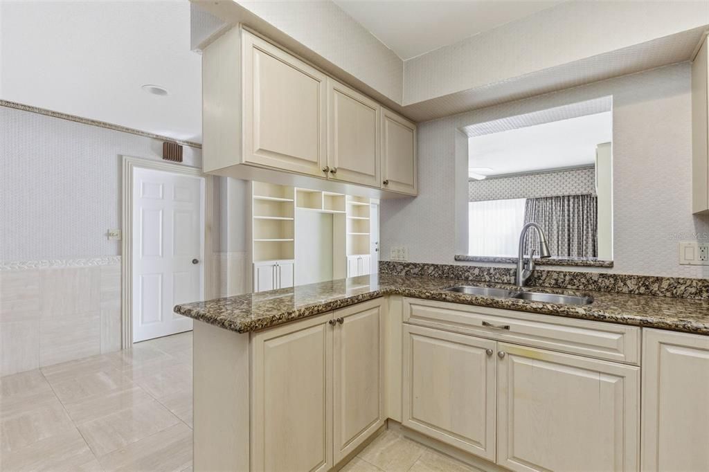For Sale: $225,000 (3 beds, 2 baths, 1540 Square Feet)