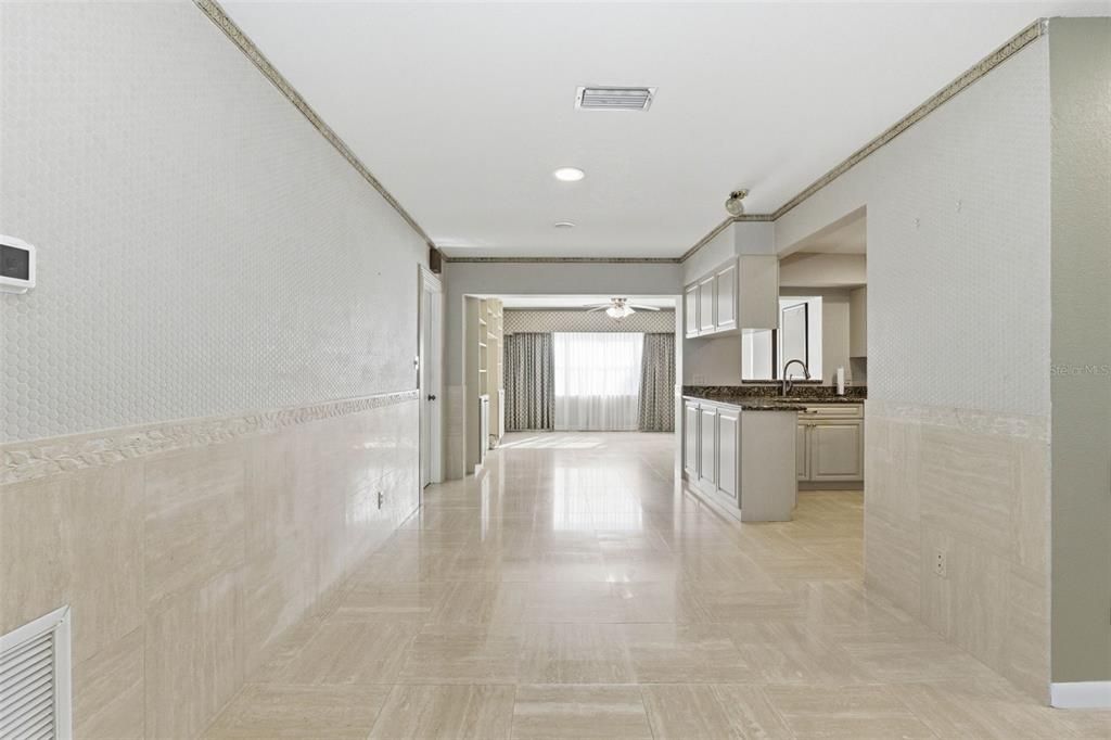 For Sale: $225,000 (3 beds, 2 baths, 1540 Square Feet)