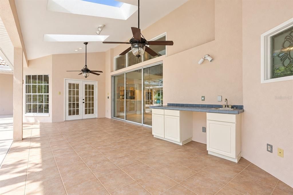 For Sale: $974,500 (4 beds, 3 baths, 3430 Square Feet)