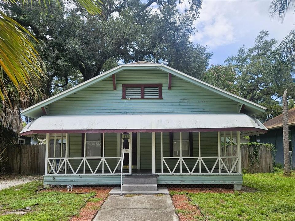 最近租的: $1,795 (2 贝兹, 1 浴室, 976 平方英尺)