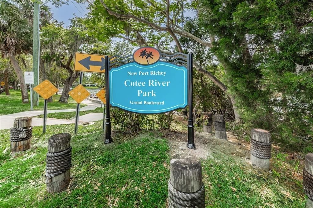 For Sale: $249,900 (2 beds, 1 baths, 960 Square Feet)