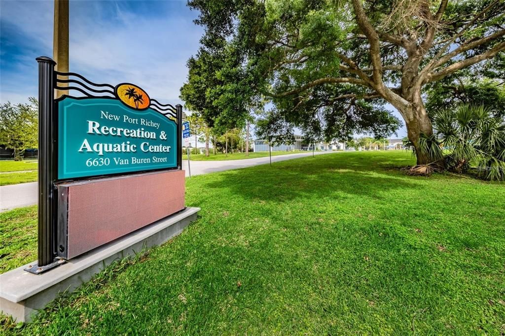 For Sale: $249,900 (2 beds, 1 baths, 960 Square Feet)