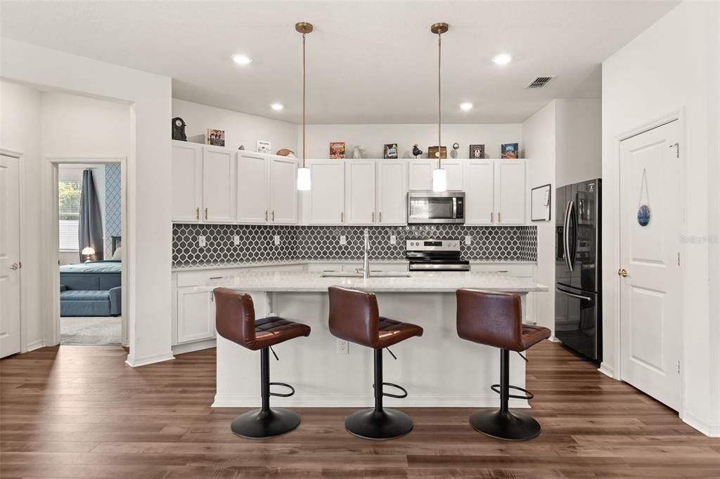 For Sale: $419,500 (4 beds, 2 baths, 2004 Square Feet)