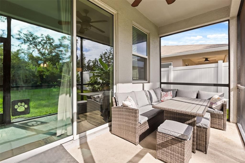 For Sale: $419,500 (4 beds, 2 baths, 2004 Square Feet)
