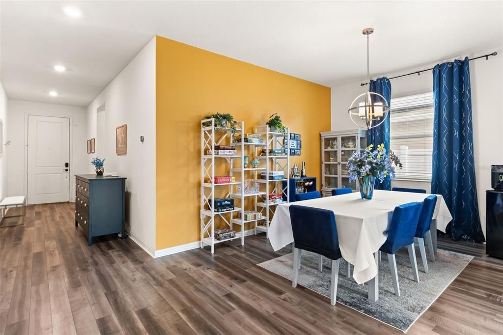 For Sale: $419,500 (4 beds, 2 baths, 2004 Square Feet)