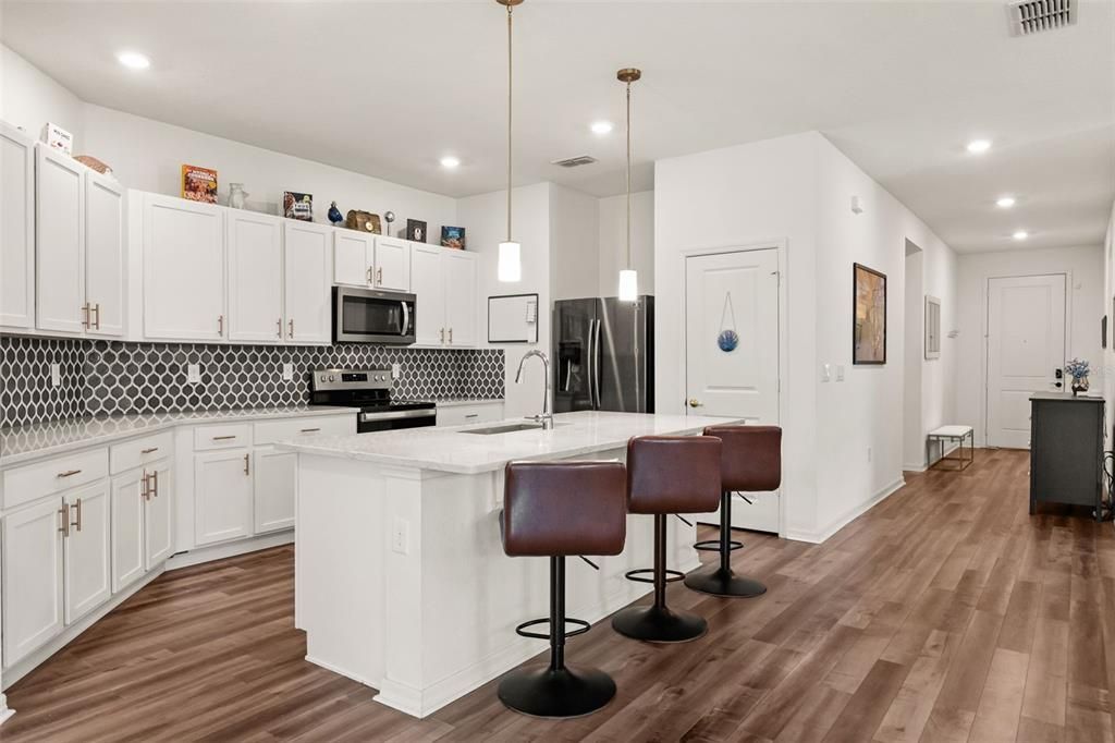 For Sale: $419,500 (4 beds, 2 baths, 2004 Square Feet)